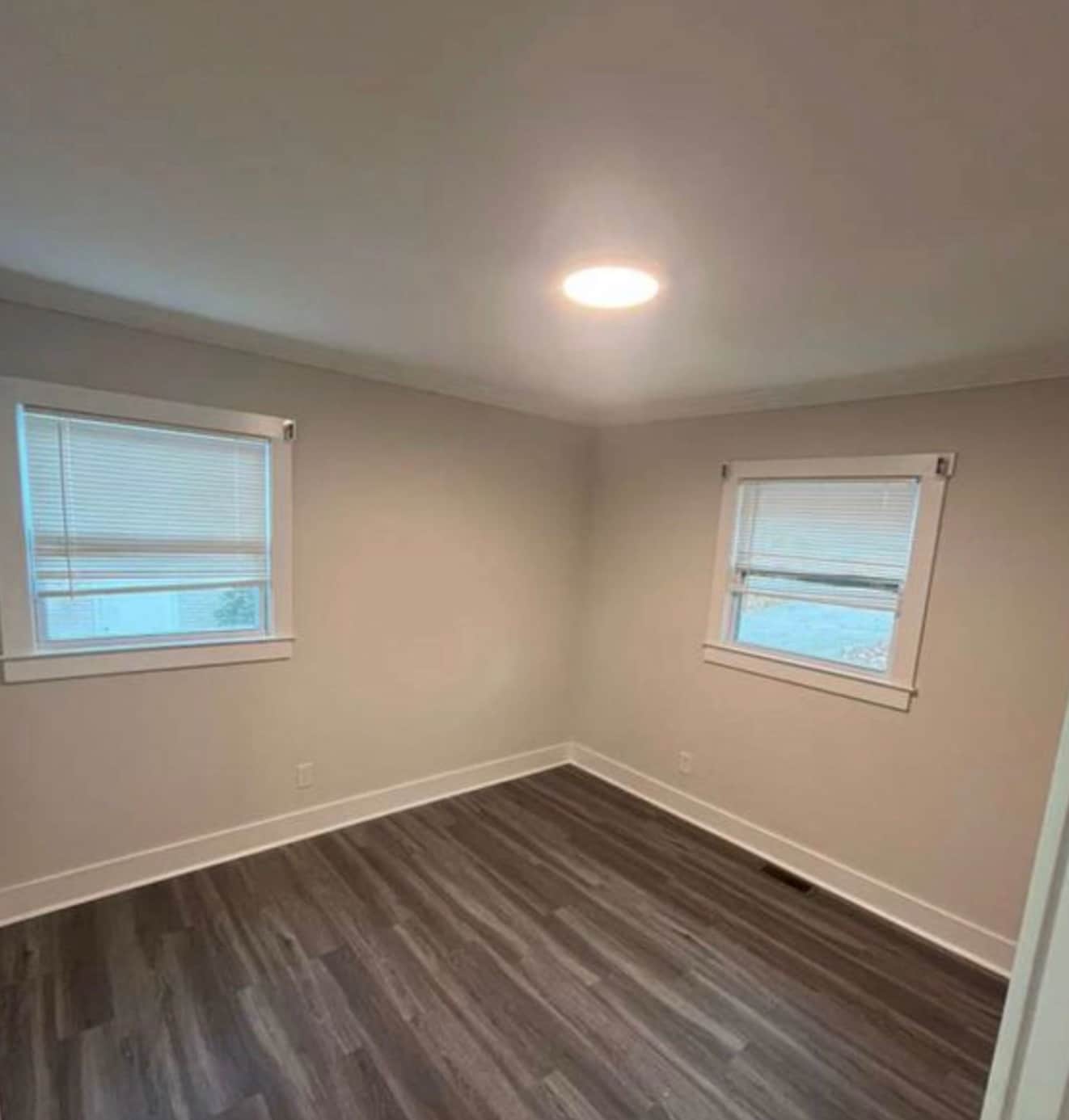 Building Photo - Room in House on Purser Dr