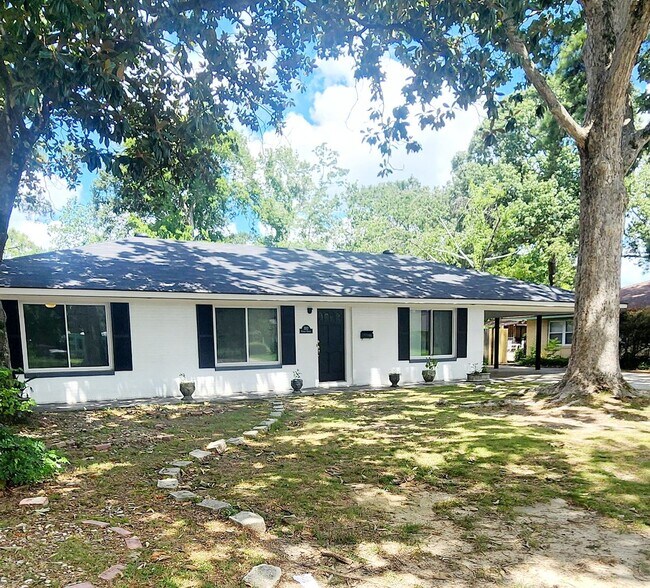 Primary Photo - 1312 Frances Harriet Dr