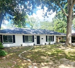 Building Photo - 1312 Frances Harriet Dr