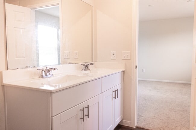 Building Photo - 14511 Sweet Cherry Dr