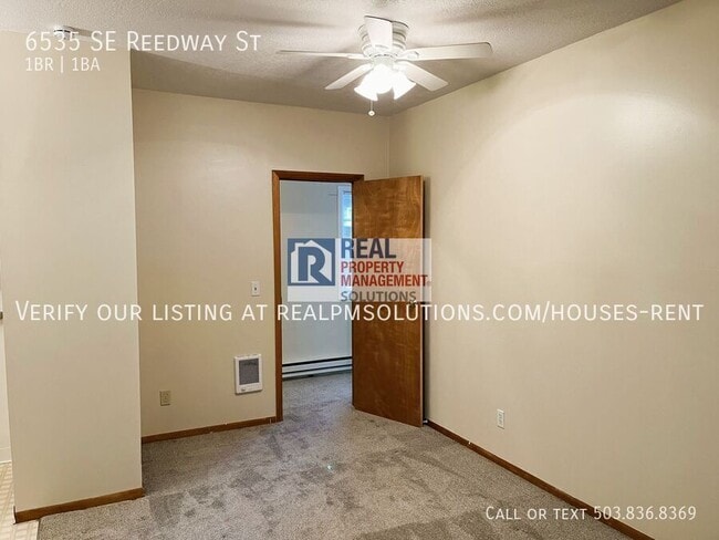 Building Photo - 6535 SE Reedway St