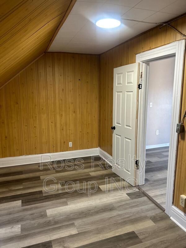 Building Photo - 2816 Lagrange St