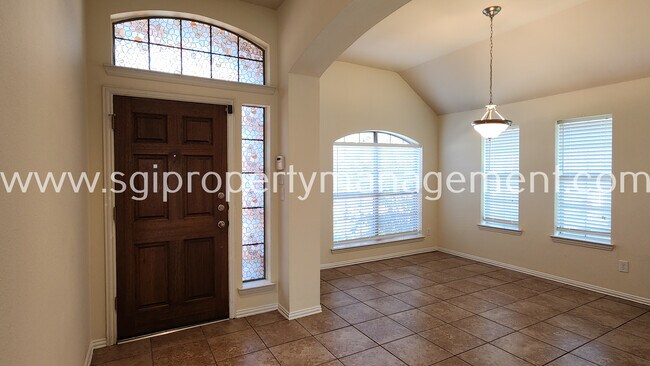 Primary Photo - 126 Beacon Hill Ln