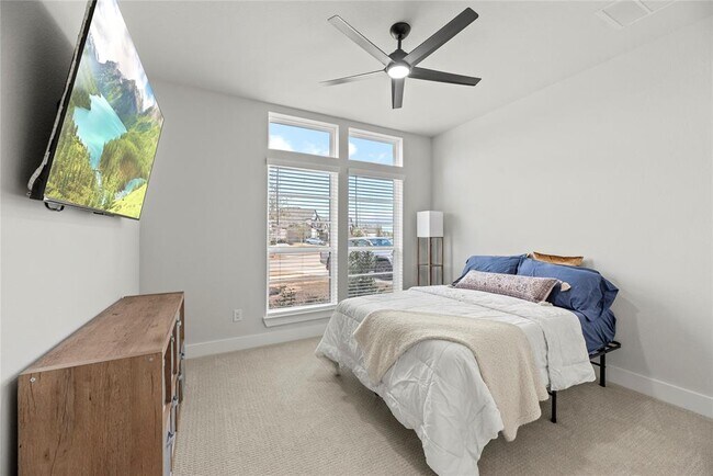 Building Photo - 30155 Gold Finch Pl