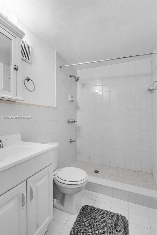 Building Photo - 2970 NW 15th St