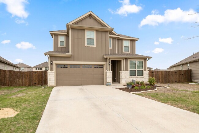 Building Photo - 525 Compania Cove