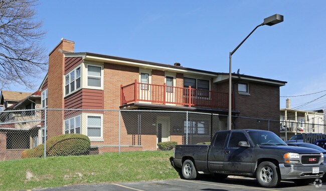Primary Photo - 3416-3418 W Highland Blvd