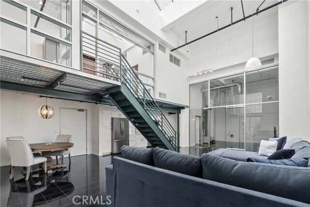 Building Photo - 420 San Pedro St