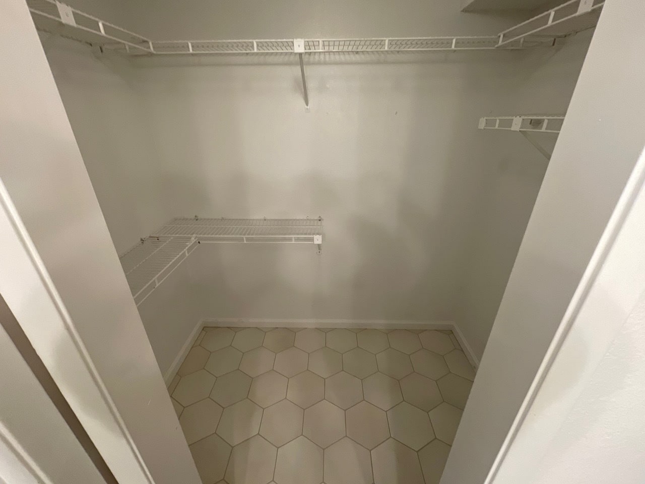 Building Photo - 2875 Idlewild Dr