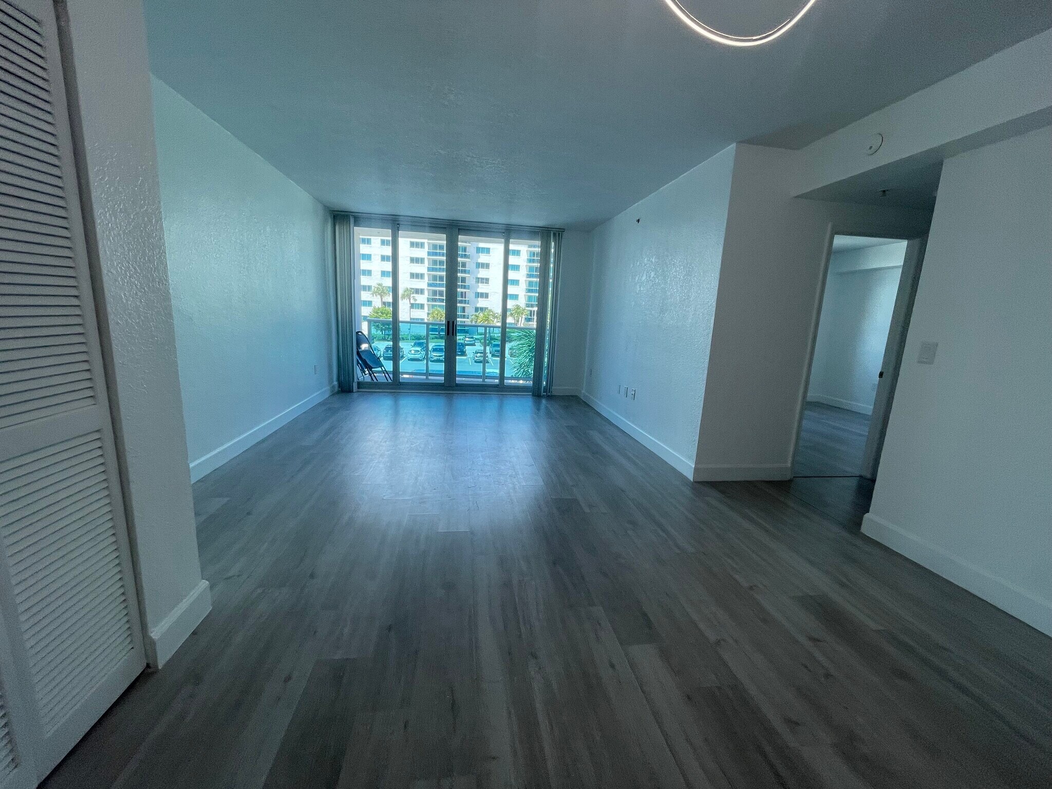 Building Photo - 7501 E Treasure Dr