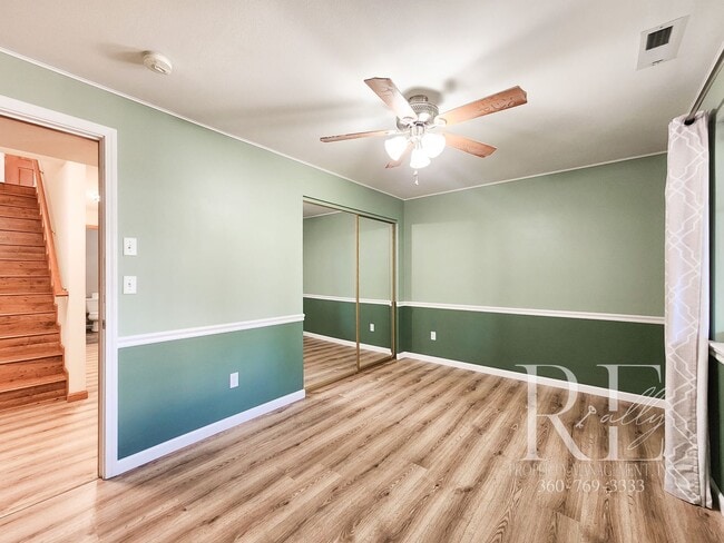 Building Photo - Rambler with 2-Car Garage, RV/Boat Parking...