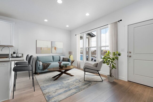 Building Photo - Dry Creek Highlands Towns - 6608