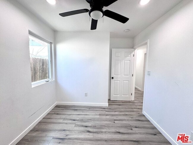 Building Photo - 841 W 64th St