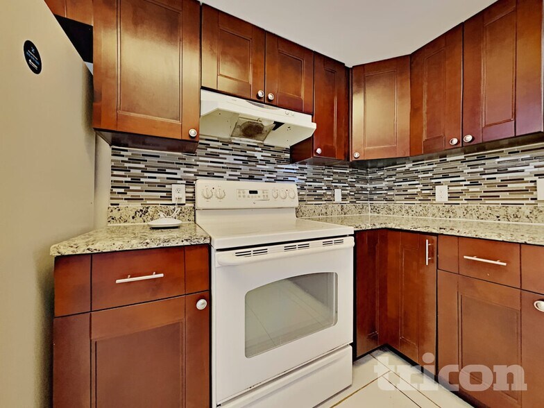 Building Photo - 4413 Shadberry Dr