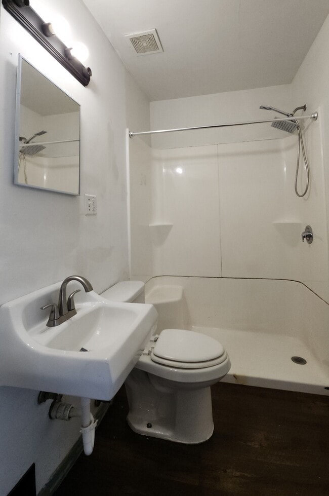 Building Photo - 1316 3rd Ave N