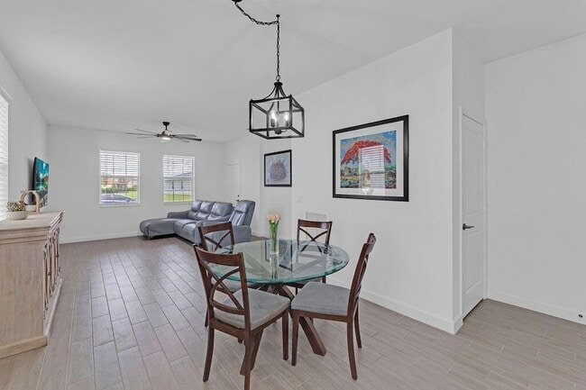 Building Photo - 7609 NW Archerfield Dr