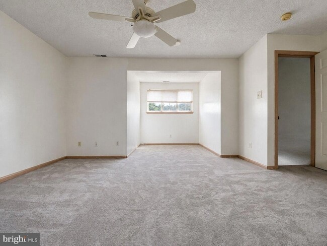 Building Photo - 326 Brigade Ct
