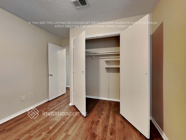Building Photo - 11163 Wheatridge Dr