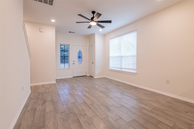 Building Photo - 25012 Armagh Rd