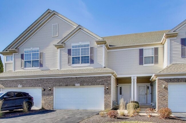 Building Photo - 23927 McMullin Cir