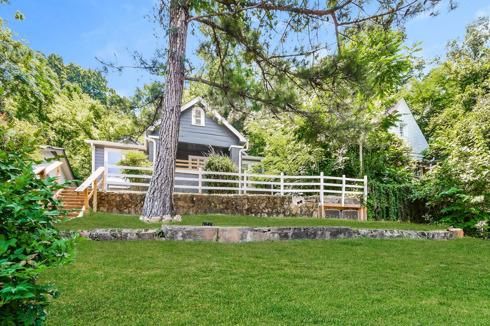 Building Photo - 7013 4th Ave S