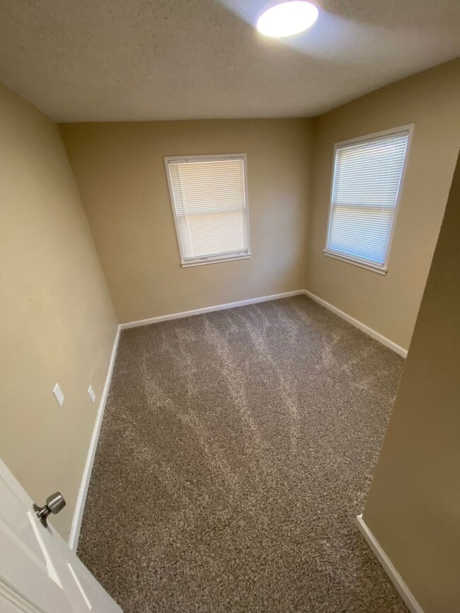 Building Photo - 1219 Water St