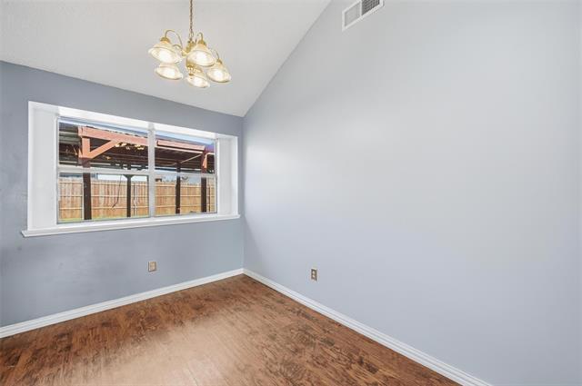 Building Photo - 2425 Oakmont Dr