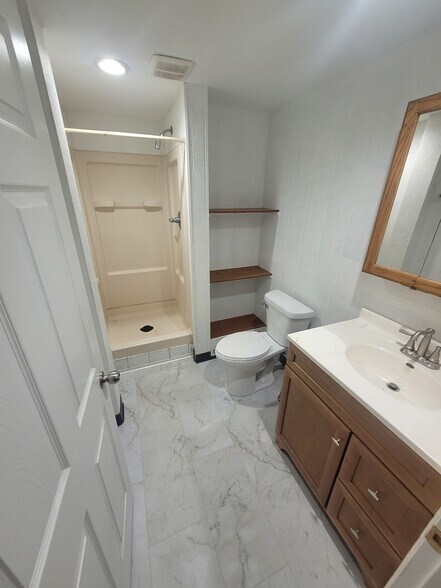 Building Photo - 4226 Spruce Hills Dr