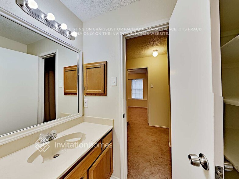 Building Photo - 8405 Pacific Pearl Dr