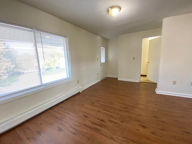 Building Photo - 53 Walker St