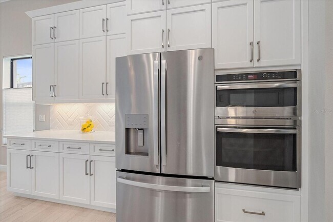 Building Photo - 208 Corelli Dr