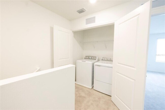 Building Photo - 7649 WATERSCAPE Dr