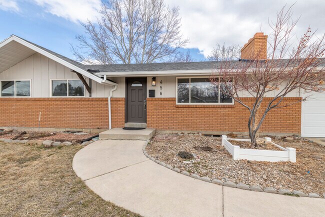 Building Photo - American Fork