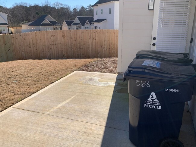 Building Photo - Piper Glenn Subdivision