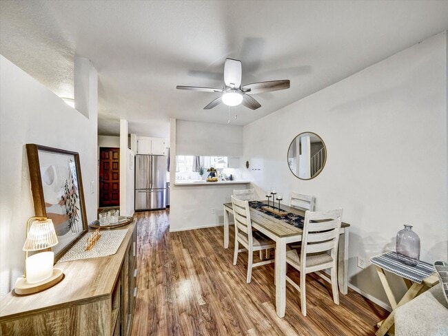 Building Photo - 2bd/1.5 Bathrooms - Sonoma Racquet Club - ...