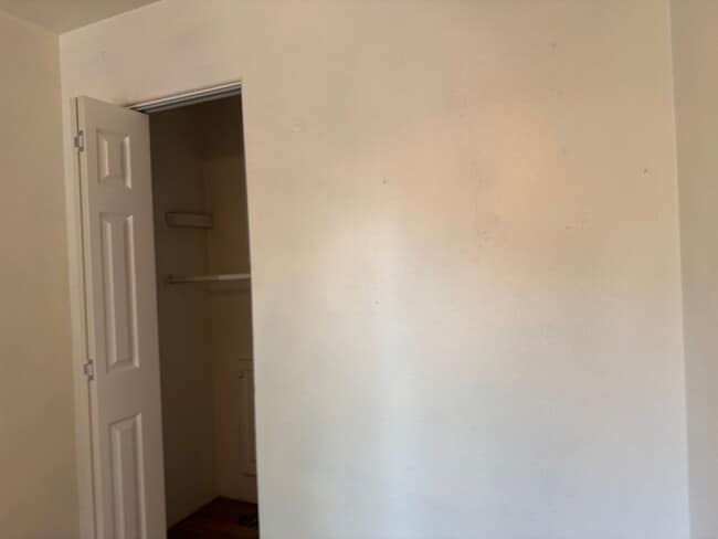 Building Photo - 108 Robert E Lee