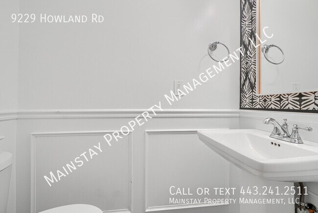 Building Photo - 9229 Howland Rd