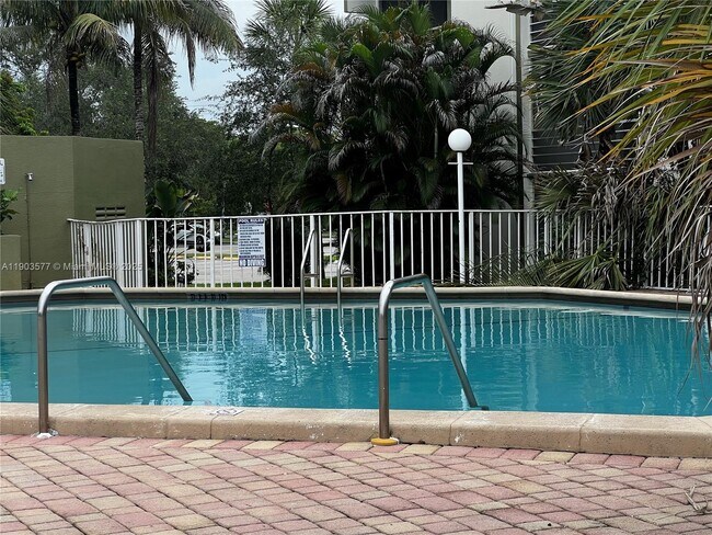 Building Photo - 4215 N University Dr