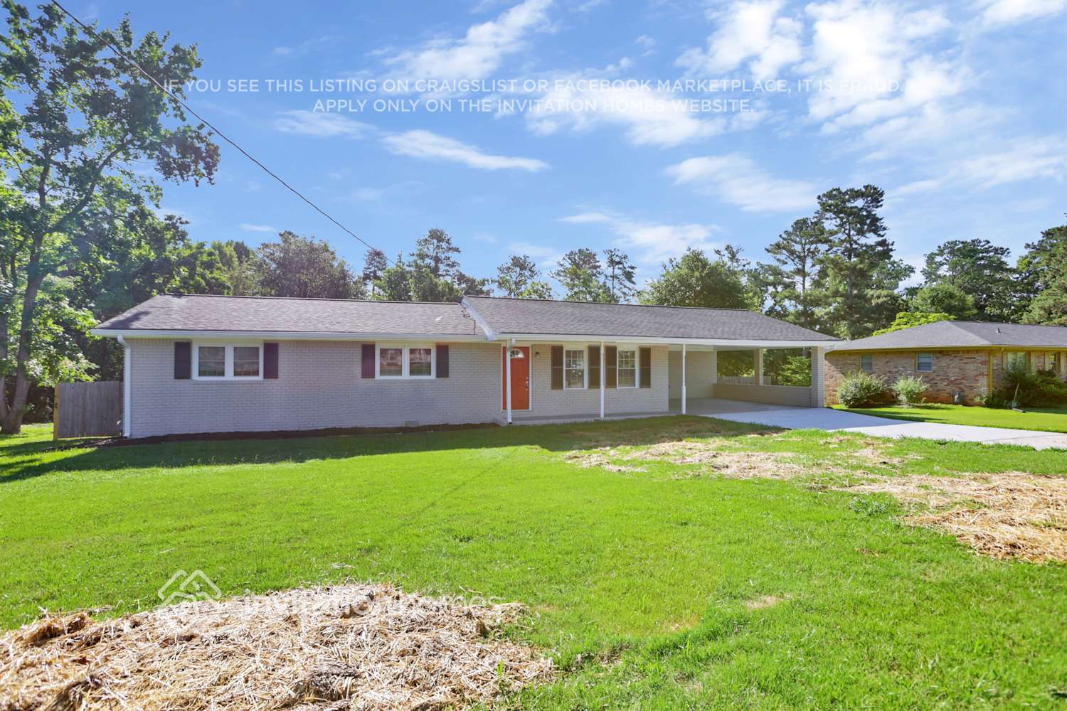 Building Photo - 3899 Summit Dr