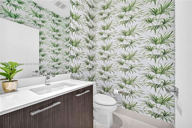 Building Photo - 45 SW 9th St