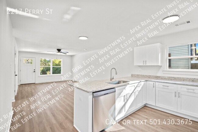 Building Photo - 2217 Perry St