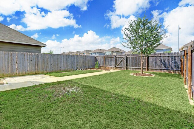 Building Photo - 4616 Esper Ln