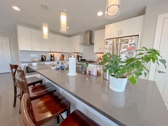 Building Photo - 2233 Eliot St