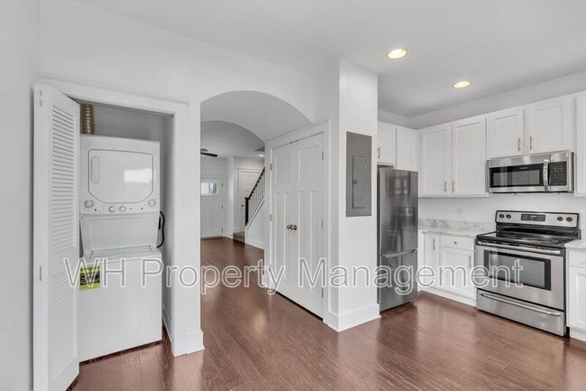 Building Photo - 1525 57th Ave N