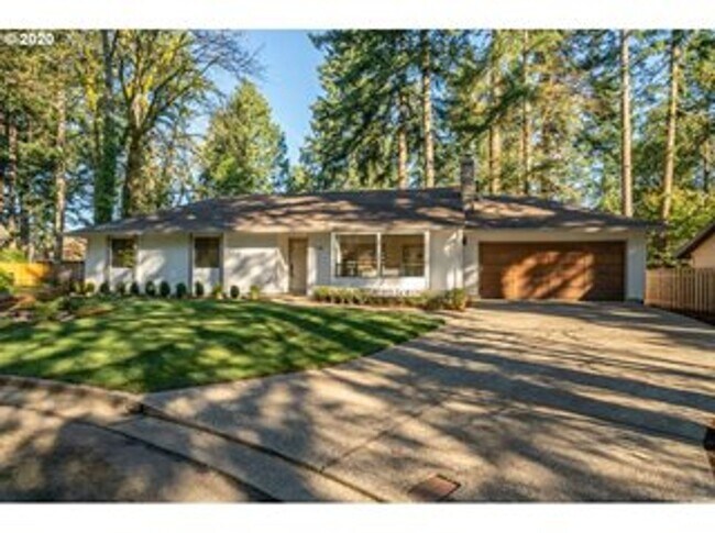 Building Photo - 3bd 2ba in quiet cul de sac Lake Oswego