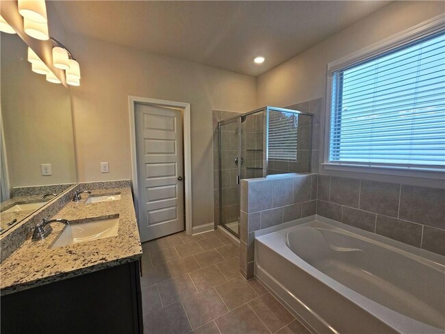 Building Photo - 3676 Lockaby Way