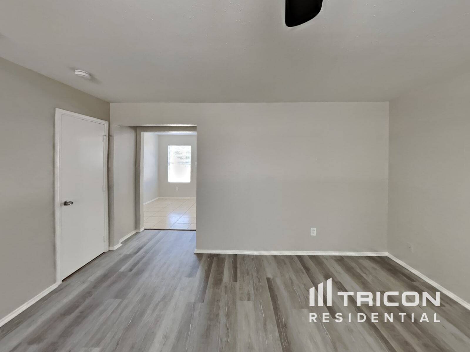 Building Photo - 12844 Edgewood Park Dr