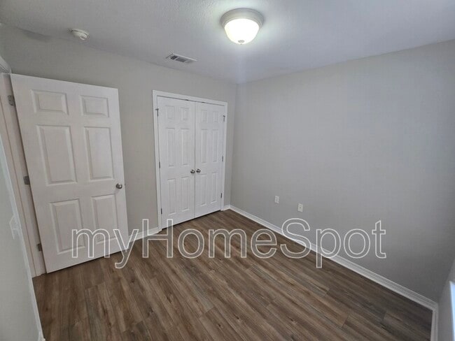 Building Photo - 3115 Flintlock Dr