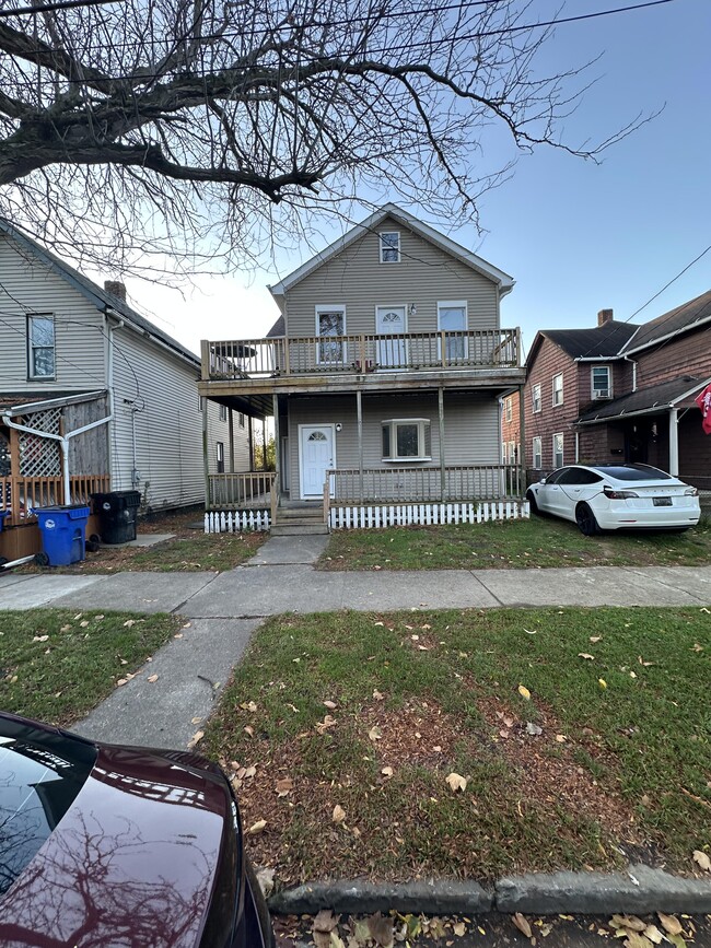 Wrap Around Porch - 4511 Fenwick Ave