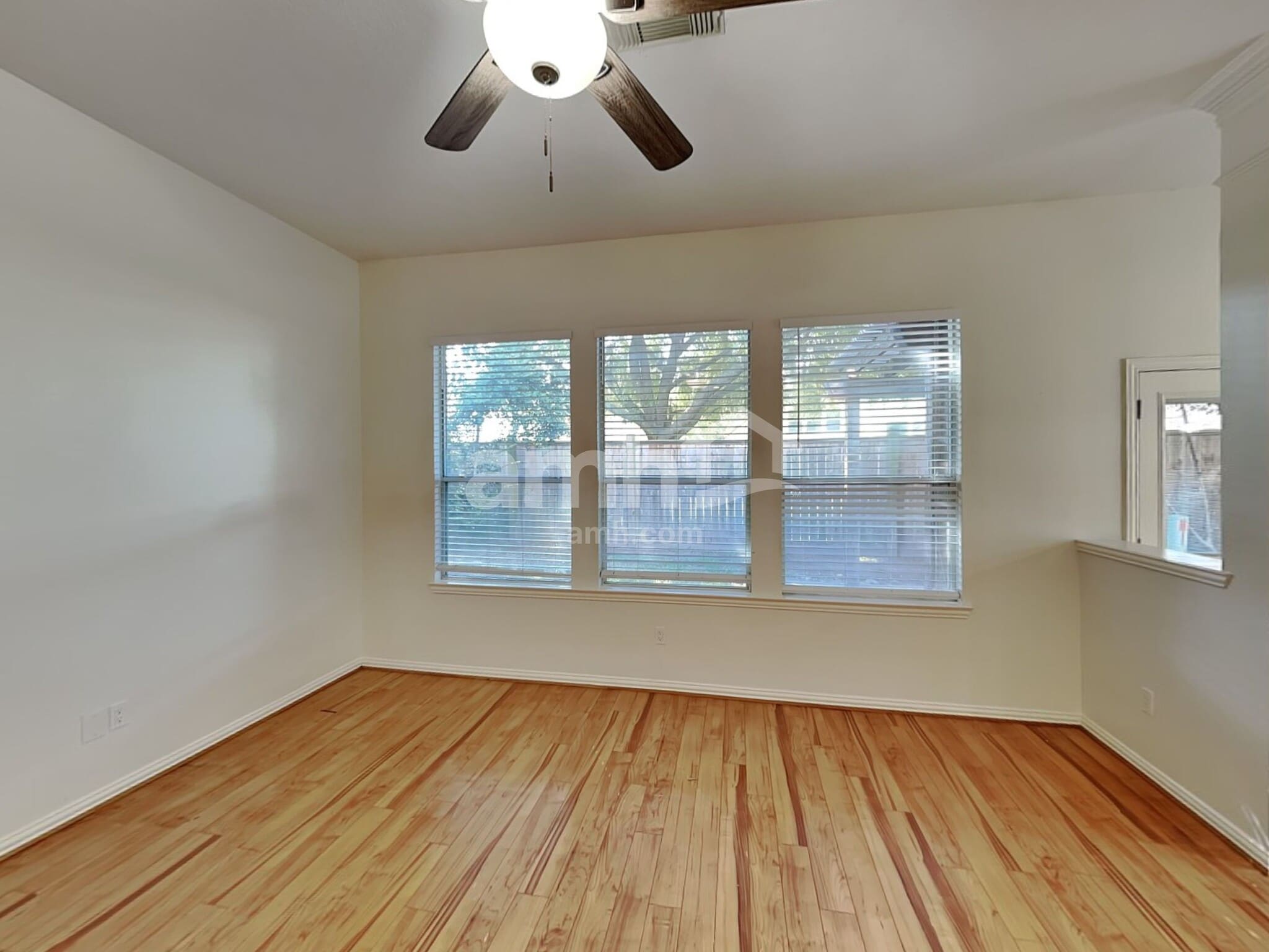 Building Photo - 30919 Blue Ridge Park Ln